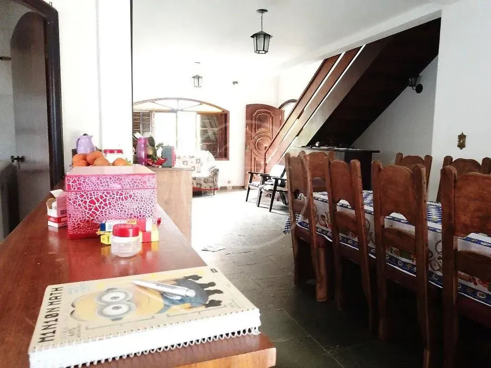 Casa, 5 quartos, 210 m² - Foto 4