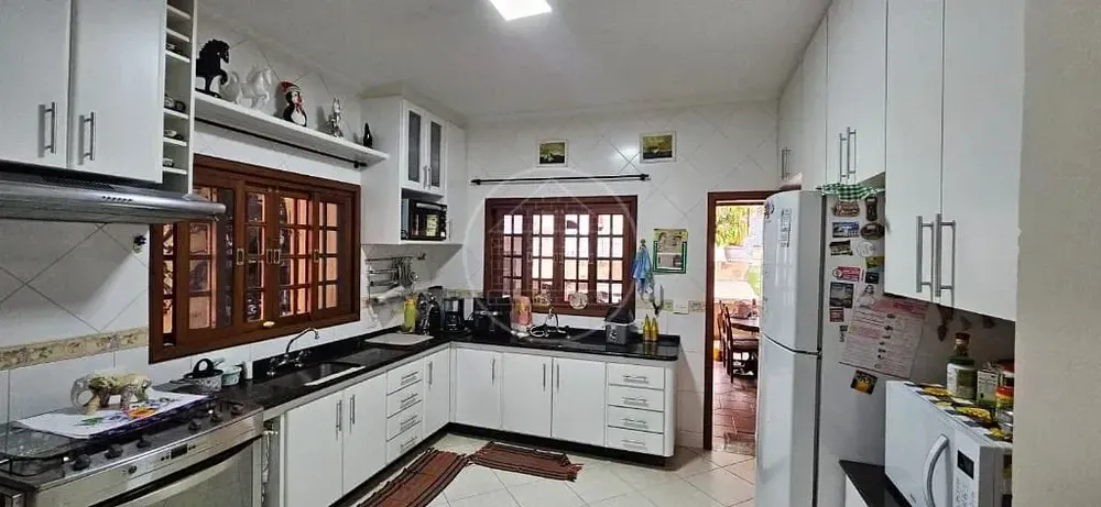 Casa, 3 quartos, 244 m² - Foto 5