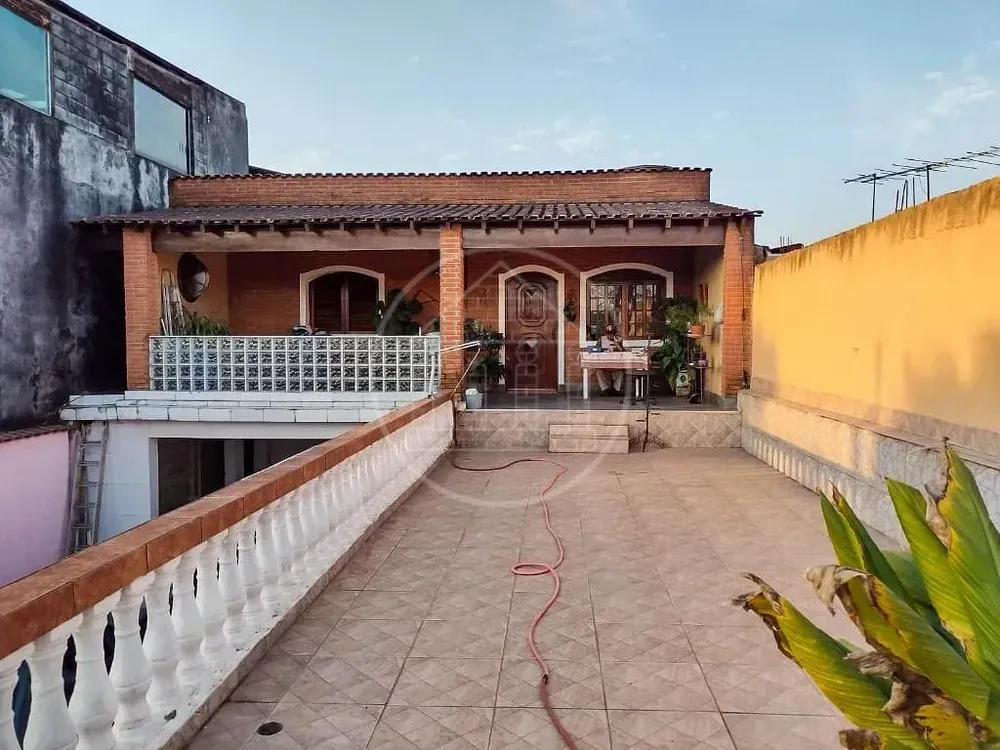 Sobrado, 6 quartos, 350 m² - Foto 1