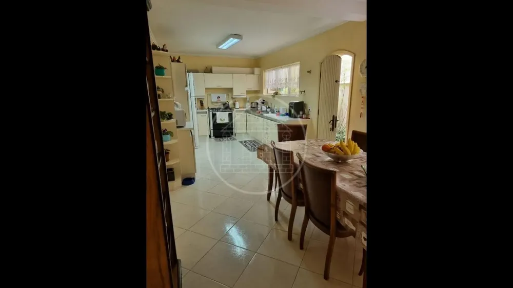 Casa, 3 quartos, 230 m² - Foto 3