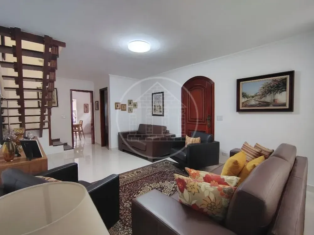 Sobrado, 3 quartos, 240 m² - Foto 1