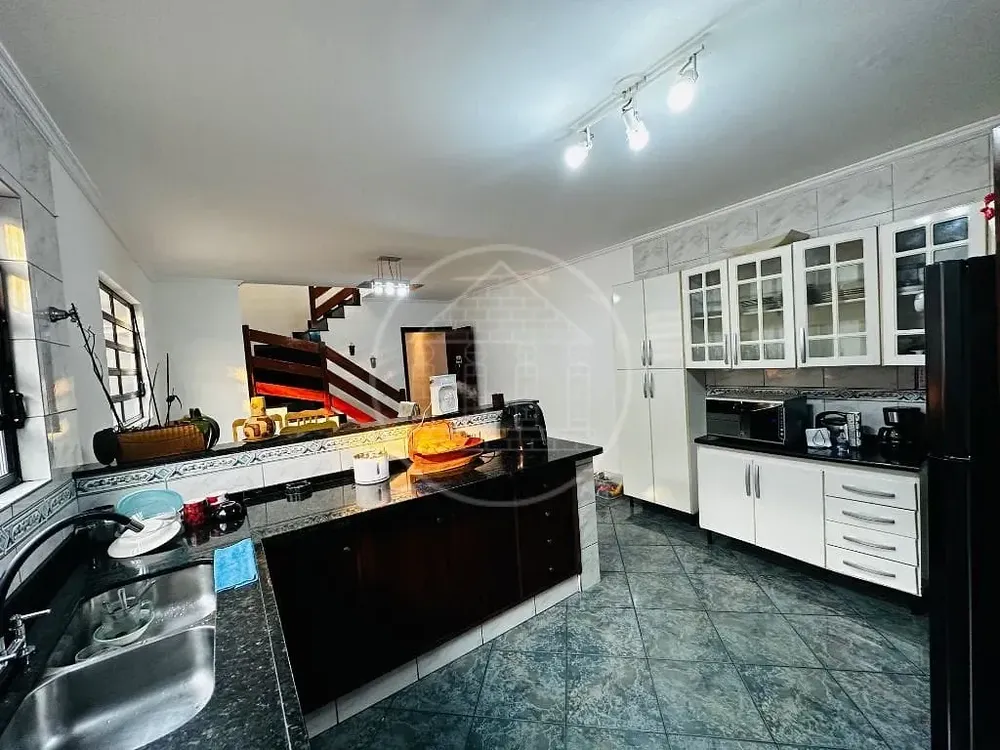 Sobrado, 4 quartos, 180 m² - Foto 4