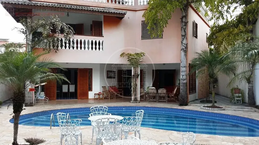 Casa, 4 quartos, 600 m² - Foto 1