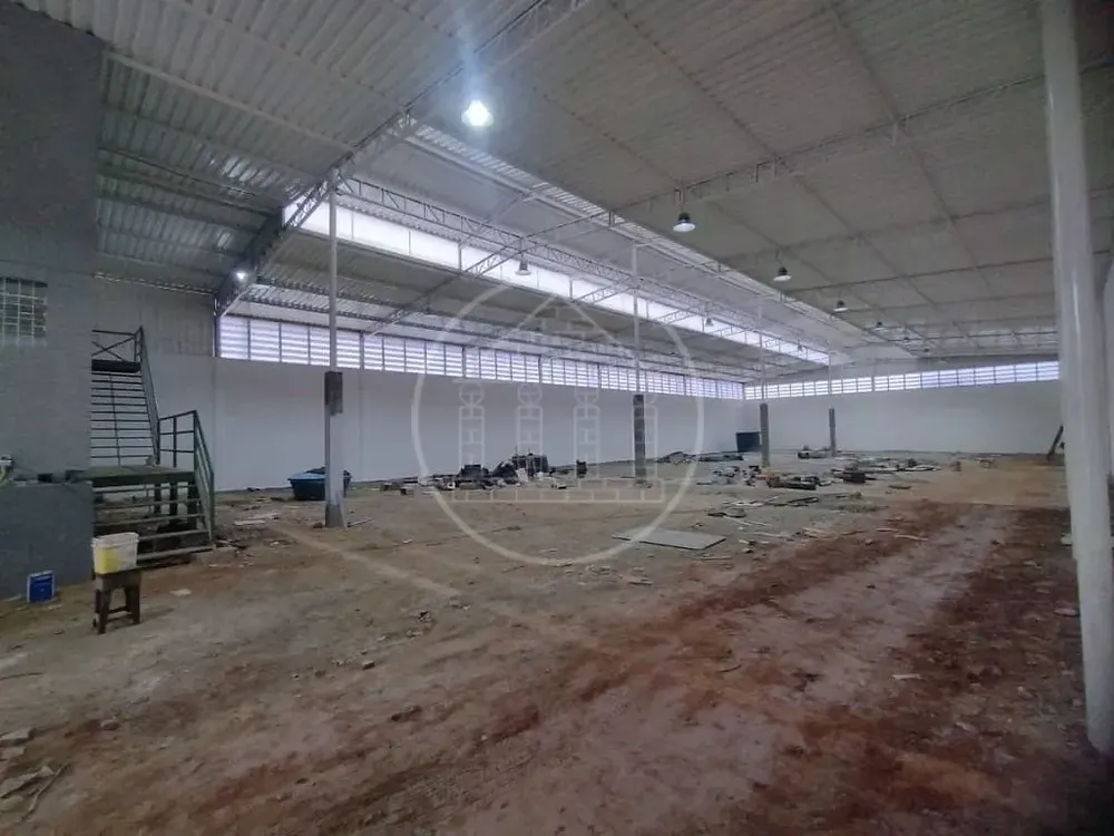Depósito-Galpão, 1050 m² - Foto 1