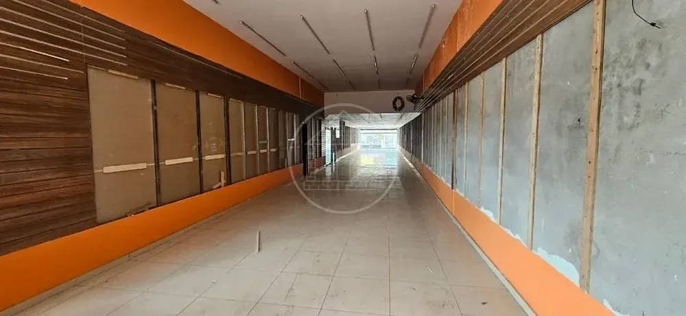 Loja-Salão, 600 m² - Foto 1