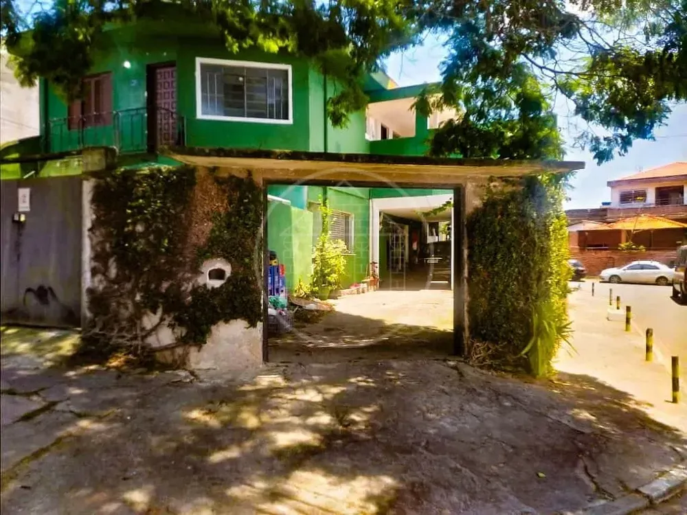 Casa, 7 quartos, 230 m² - Foto 3