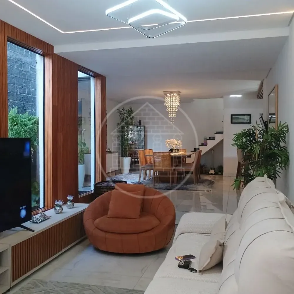 Sobrado, 3 quartos, 348 m² - Foto 2