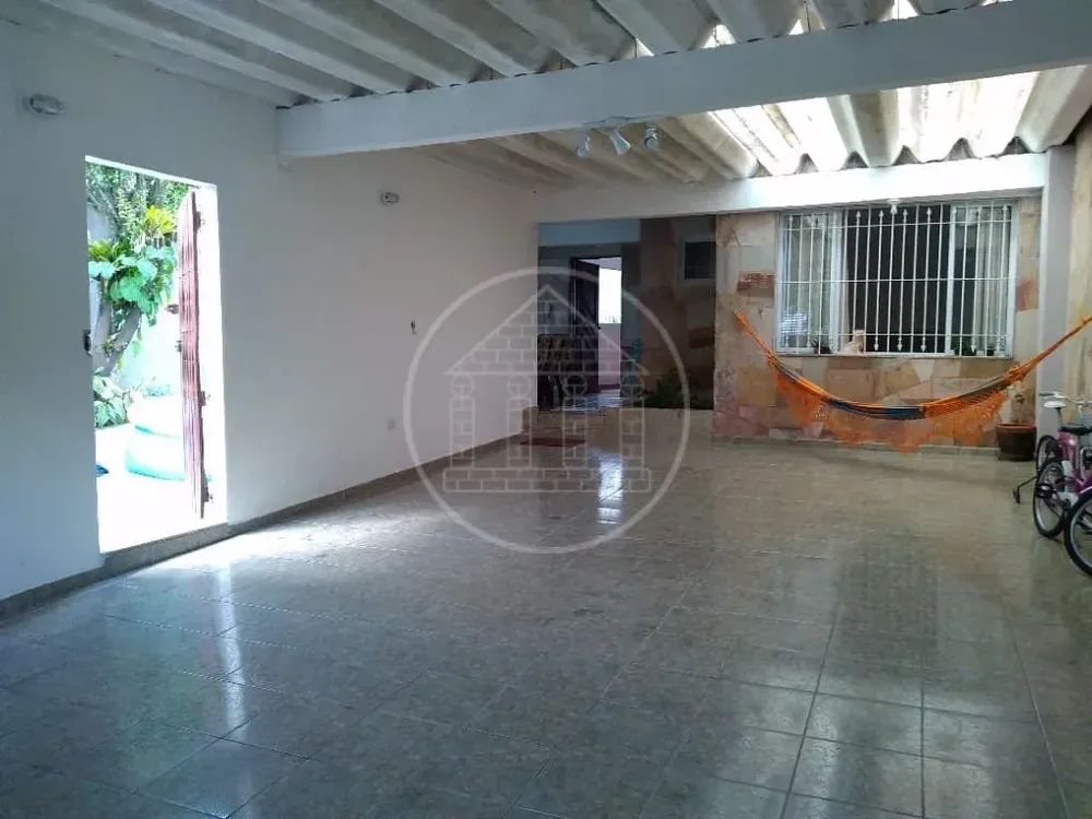 Sobrado, 3 quartos, 200 m² - Foto 1