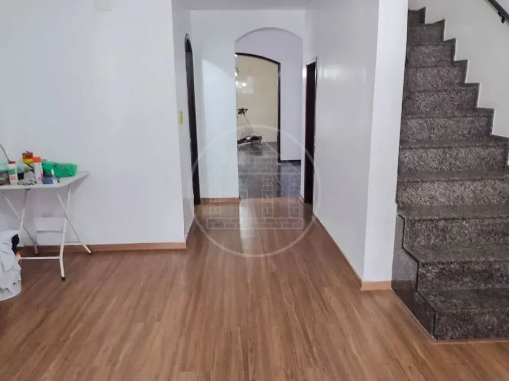 Sobrado, 4 quartos, 200 m² - Foto 1