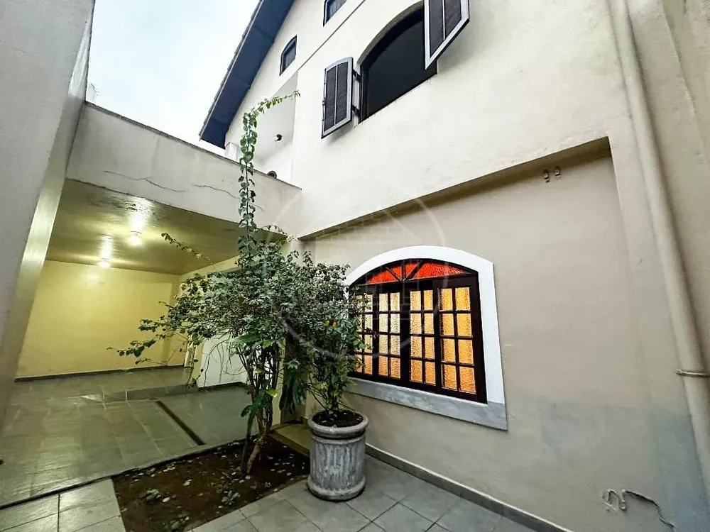 Sobrado, 3 quartos, 200 m² - Foto 1