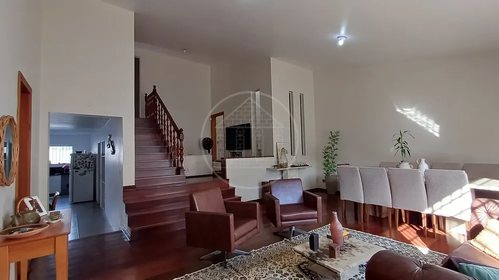 Sobrado, 3 quartos, 284 m² - Foto 1