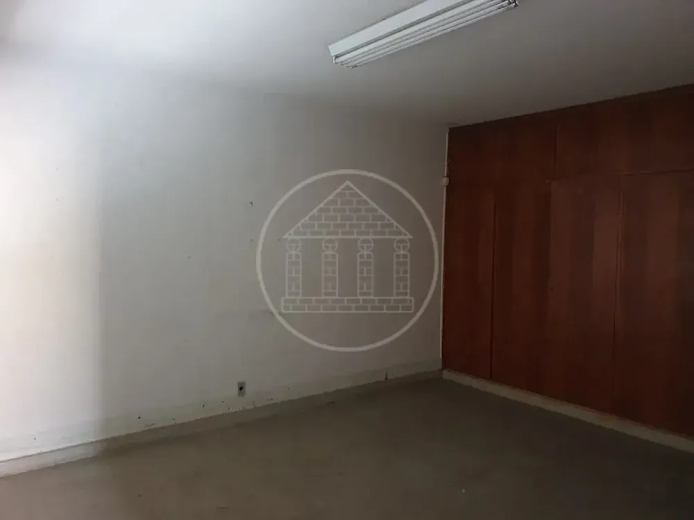 Sobrado, 1 quarto, 384 m² - Foto 2