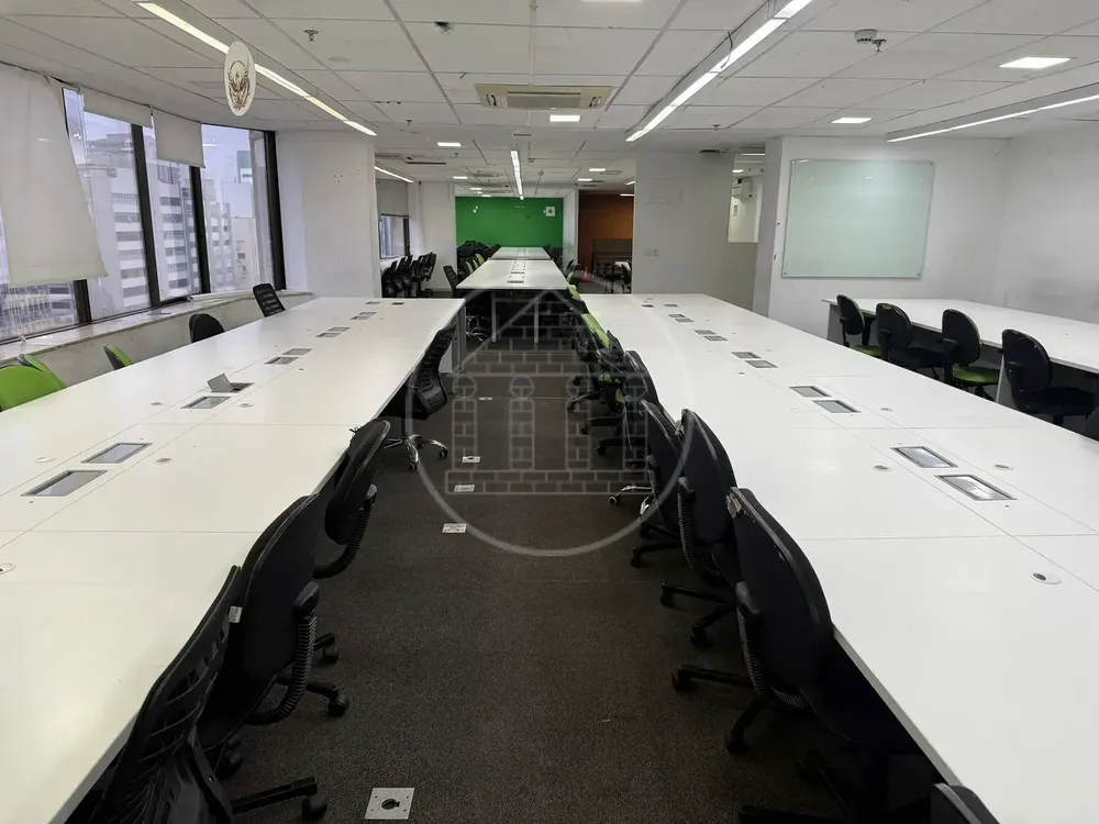 Sala-Conjunto, 1000 m² - Foto 1