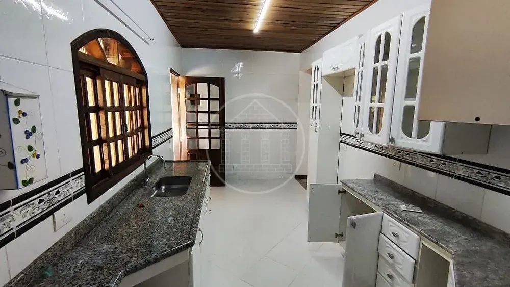 Casa, 3 quartos, 340 m² - Foto 2
