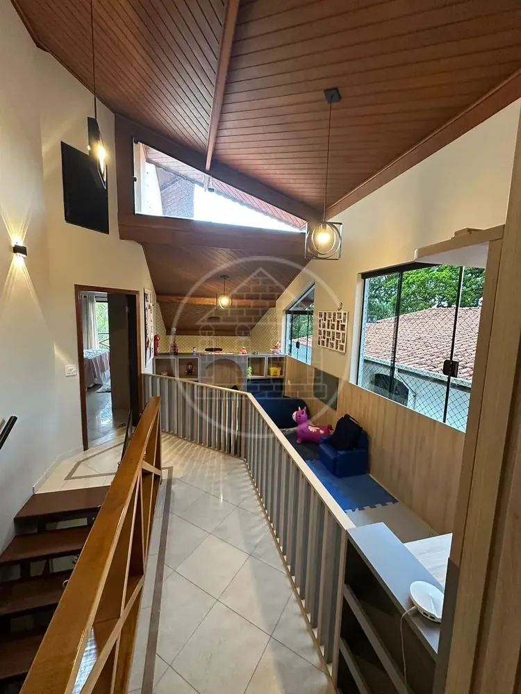 Sobrado, 3 quartos, 427 m² - Foto 1