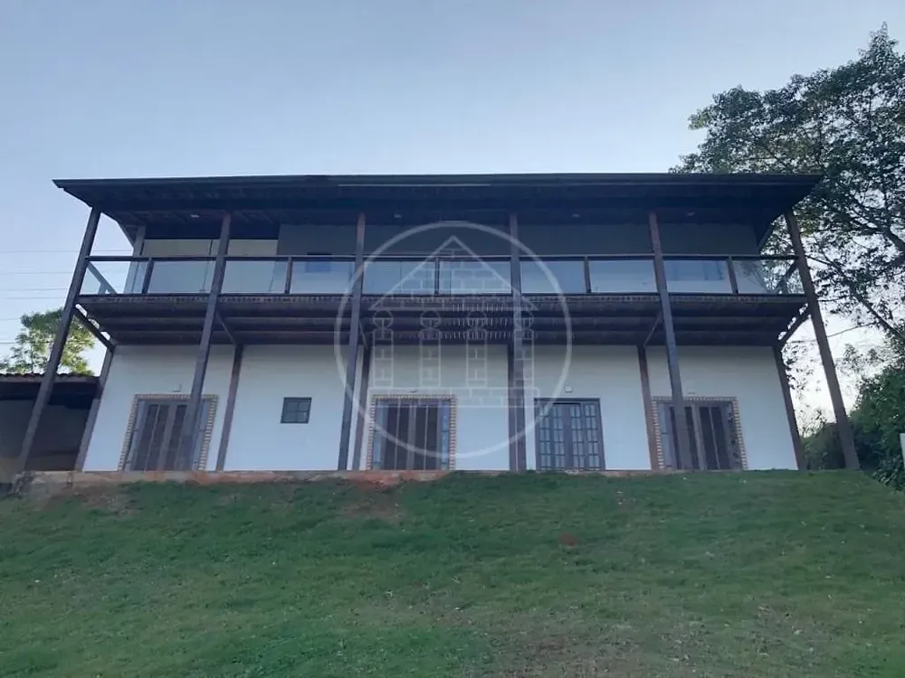 Casa, 3 quartos, 230 m² - Foto 1