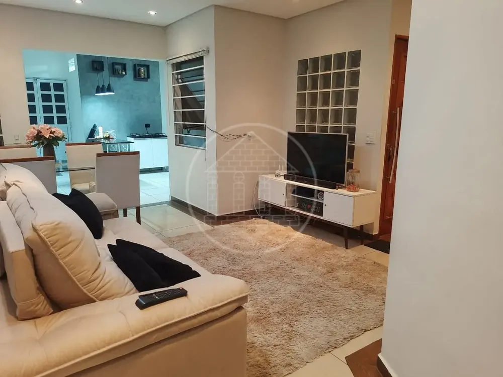 Casa, 6 quartos, 236 m² - Foto 1