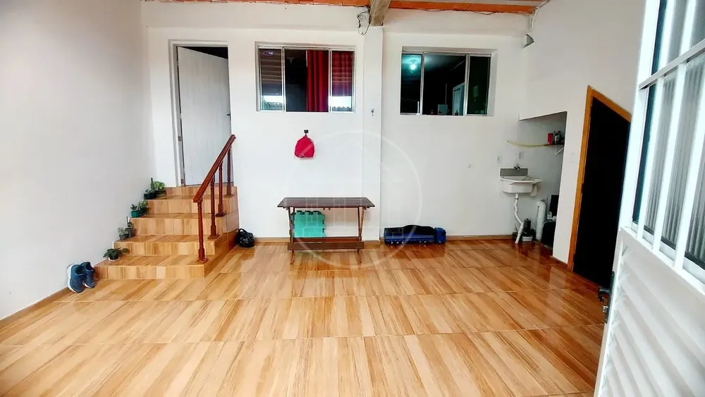 Casa, 4 quartos, 190 m² - Foto 1