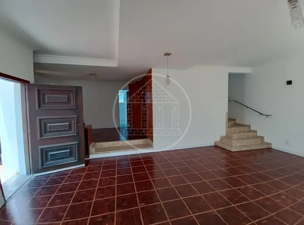 Casa, 3 quartos, 192 m² - Foto 2