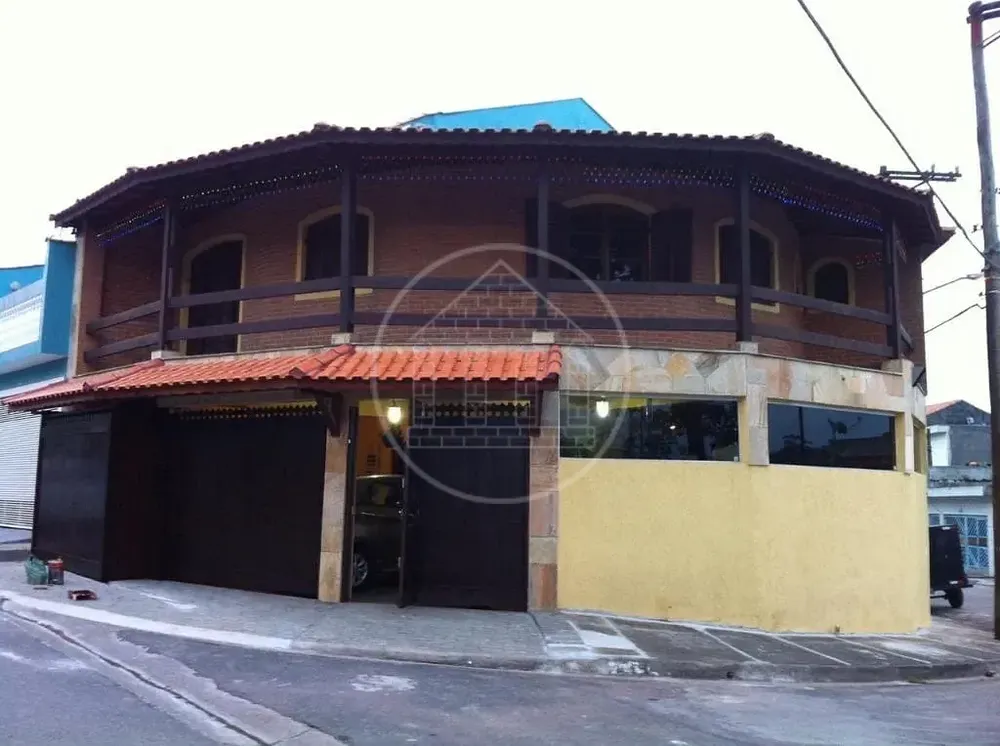 Sobrado, 3 quartos, 290 m² - Foto 1
