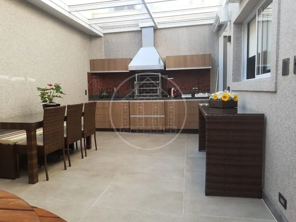 Sobrado, 3 quartos, 300 m² - Foto 1