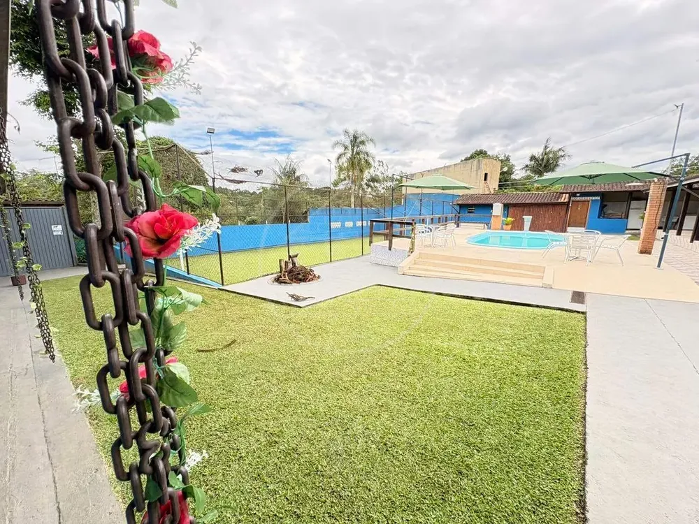 Chácara, 6 quartos, 1520 m² - Foto 1
