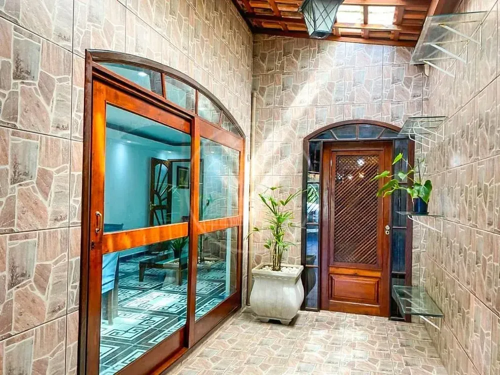 Sobrado, 3 quartos, 200 m² - Foto 1