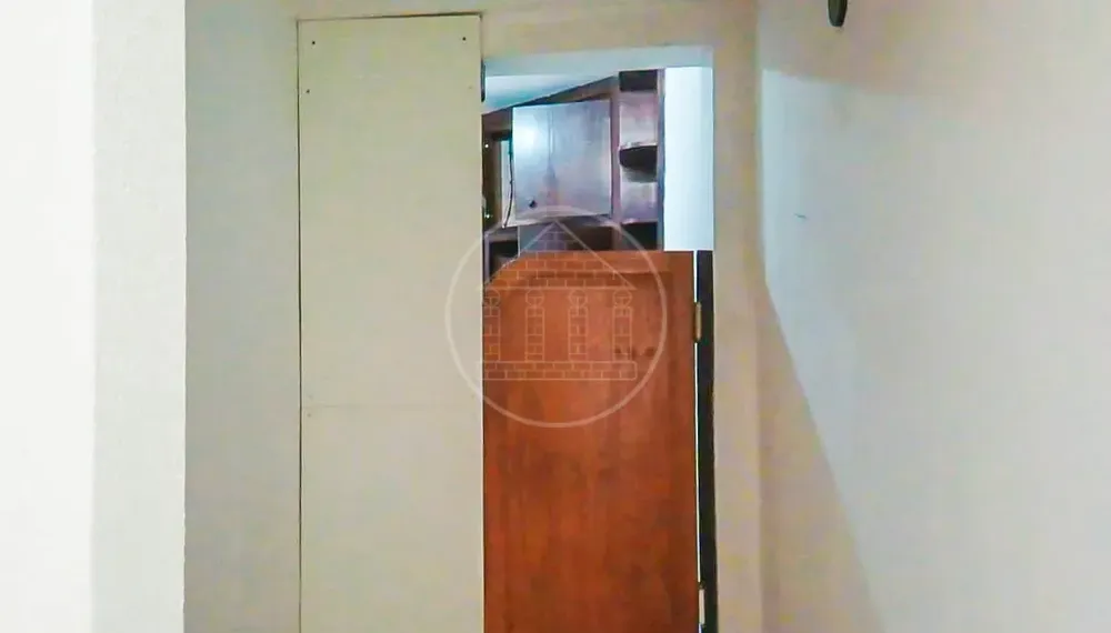 Sobrado, 1 quarto, 250 m² - Foto 2