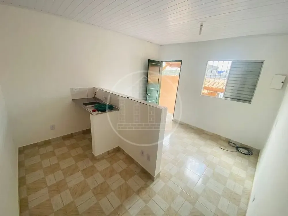 Casa, 6 quartos, 120 m² - Foto 2