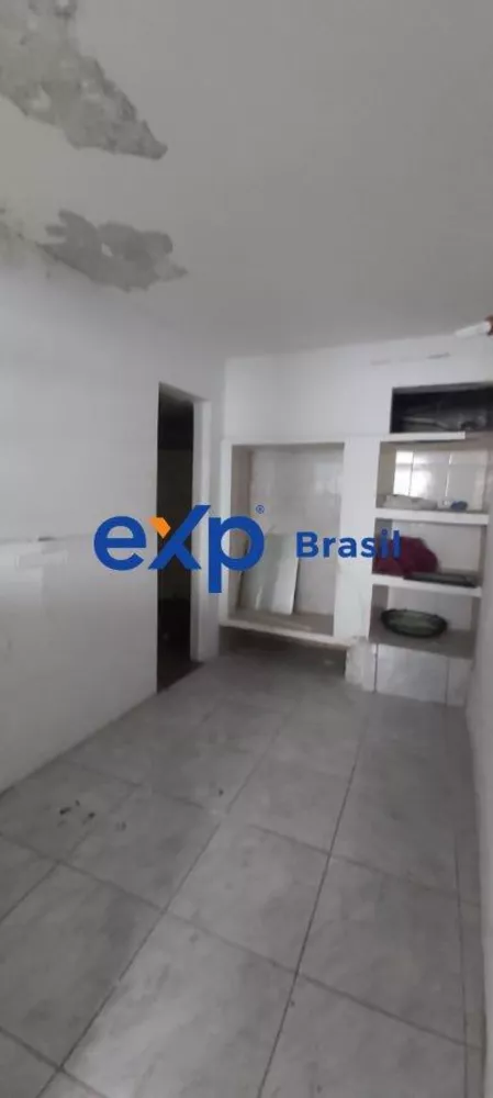 Casa à venda com 4 quartos, 338m² - Foto 6