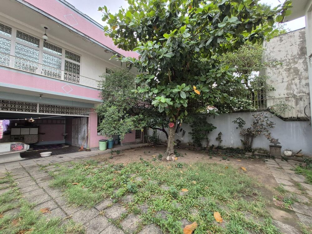 Casa à venda com 9 quartos, 423m² - Foto 3