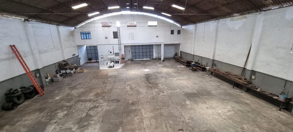 Depósito-Galpão-Armazém à venda com 4 quartos, 1185m² - Foto 4