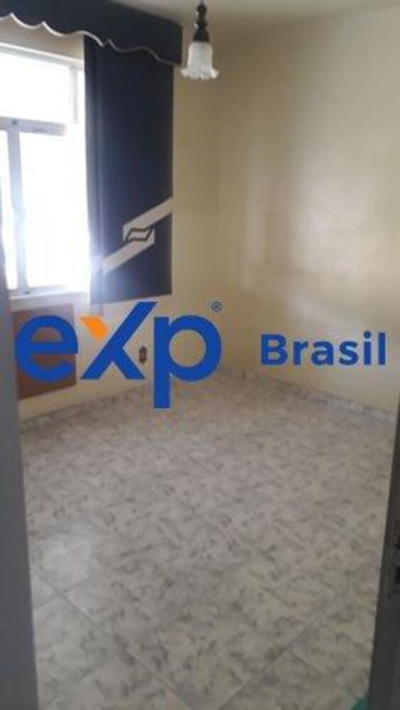 Apartamento à venda com 2 quartos, 70m² - Foto 3