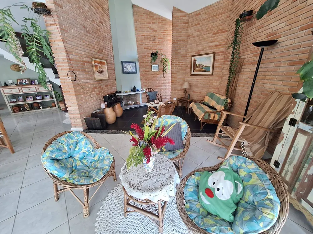 Casa, 4 quartos, 238 m² - Foto 4