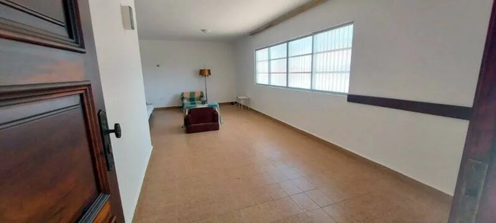 Casa, 4 quartos, 180 m² - Foto 1