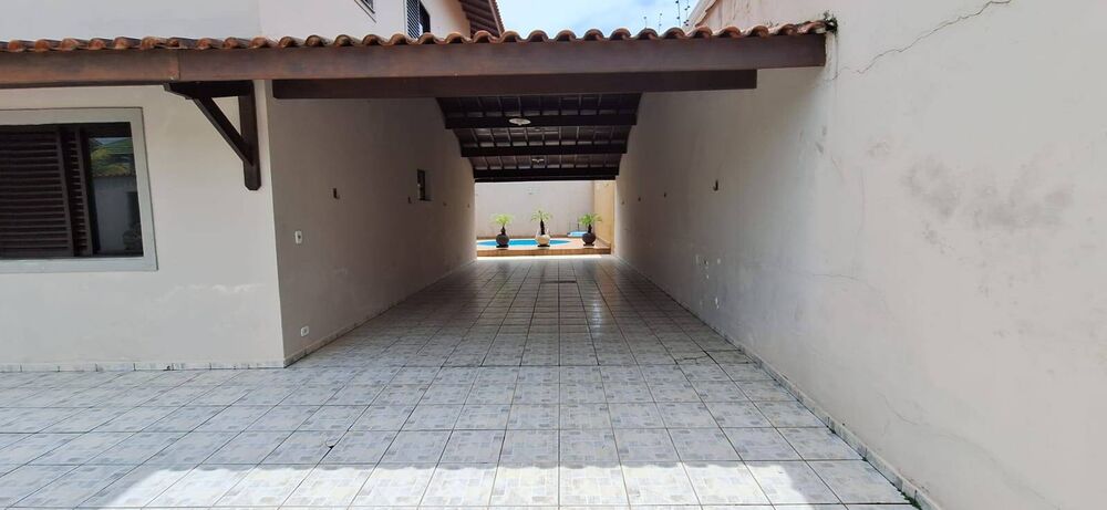 Casa, 4 quartos, 219 m² - Foto 3