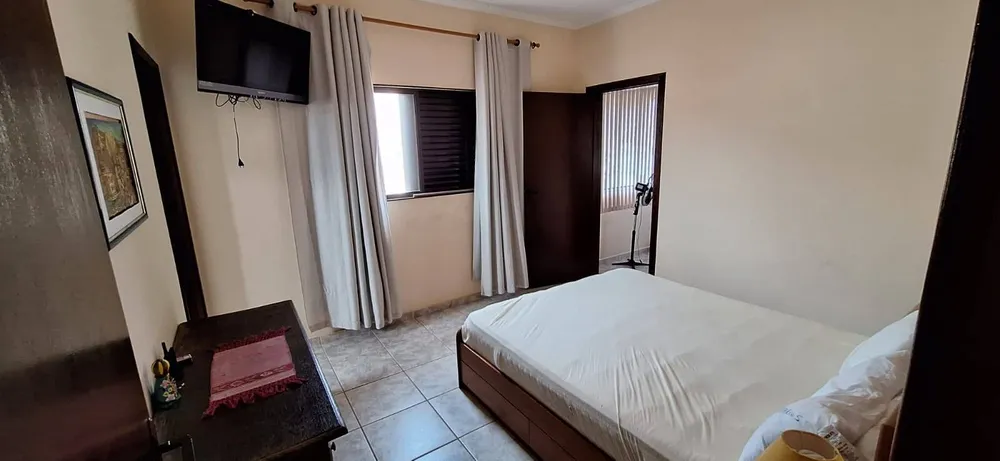 Casa, 4 quartos, 219 m² - Foto 12