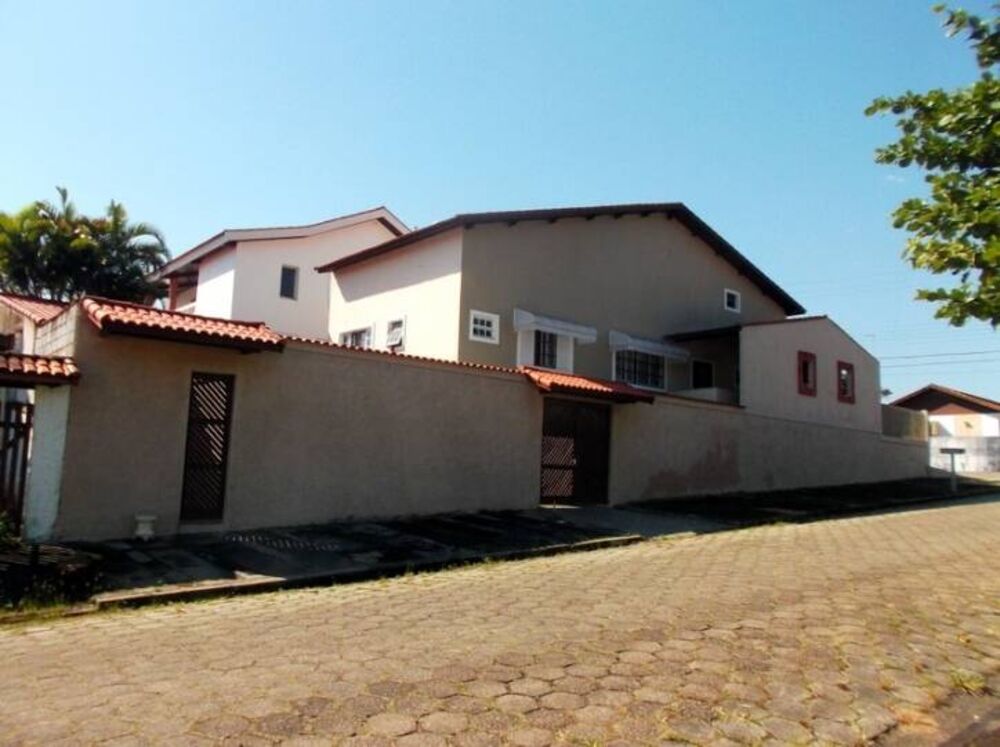 Sobrado, 5 quartos, 200 m² - Foto 1