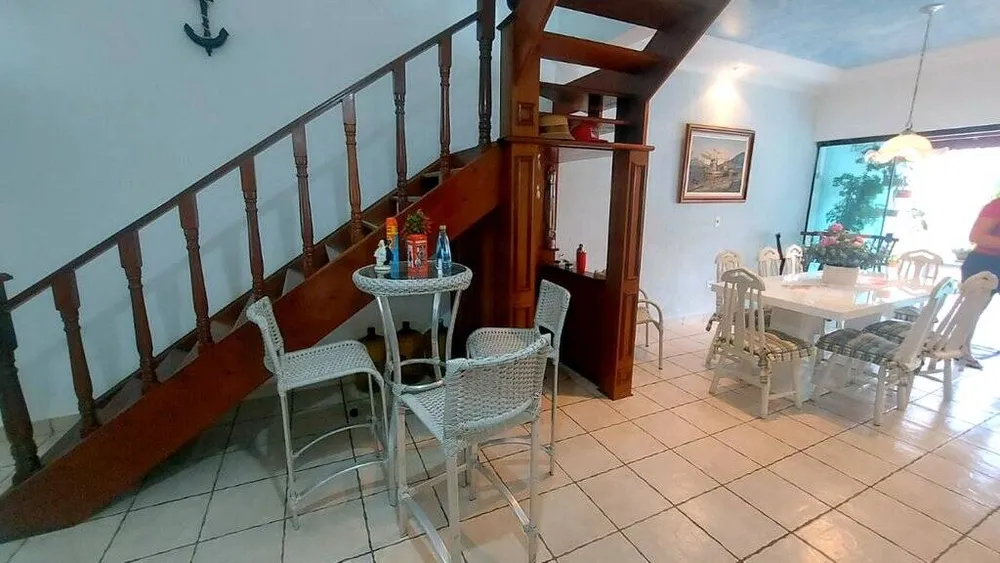 Casa, 4 quartos, 252 m² - Foto 8