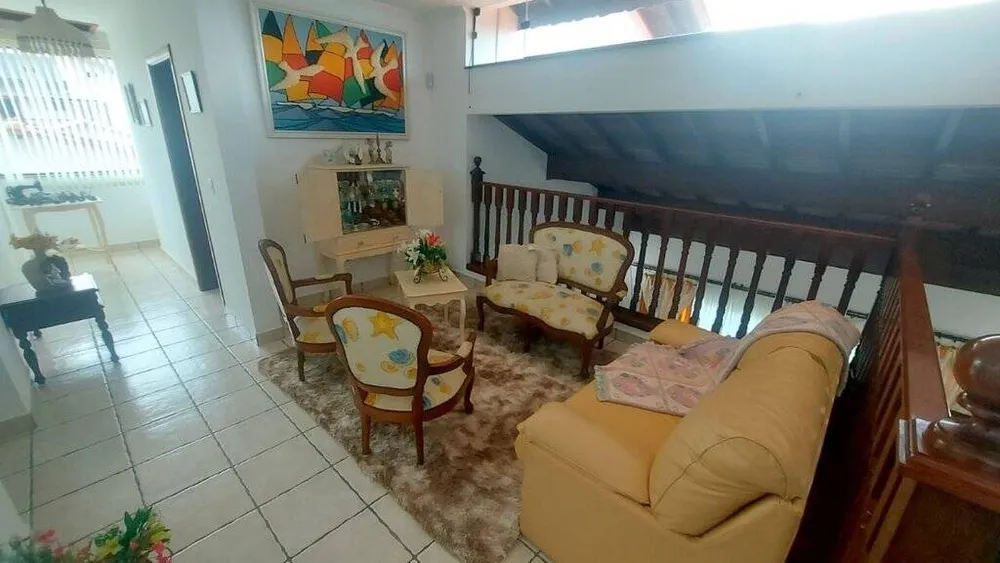 Casa, 4 quartos, 252 m² - Foto 4