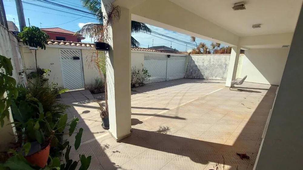 Casa, 4 quartos, 187 m² - Foto 2