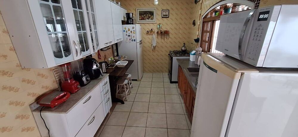 Casa, 5 quartos, 224 m² - Foto 3