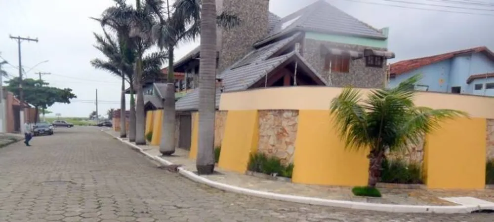 Casa, 6 quartos, 287 m² - Foto 1