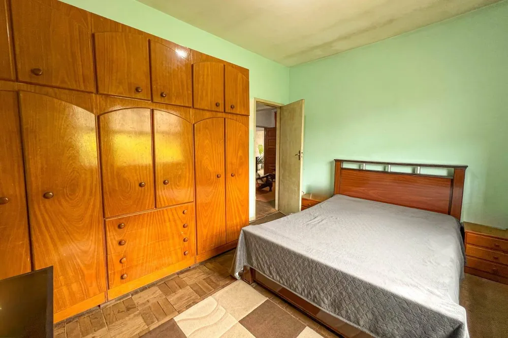 Casa, 3 quartos, 217 m² - Foto 1