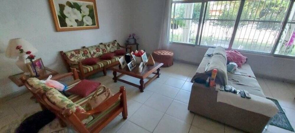 Casa à venda com 3 quartos, 315m² - Foto 6