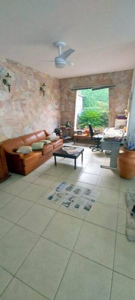 Casa à venda com 3 quartos, 315m² - Foto 7