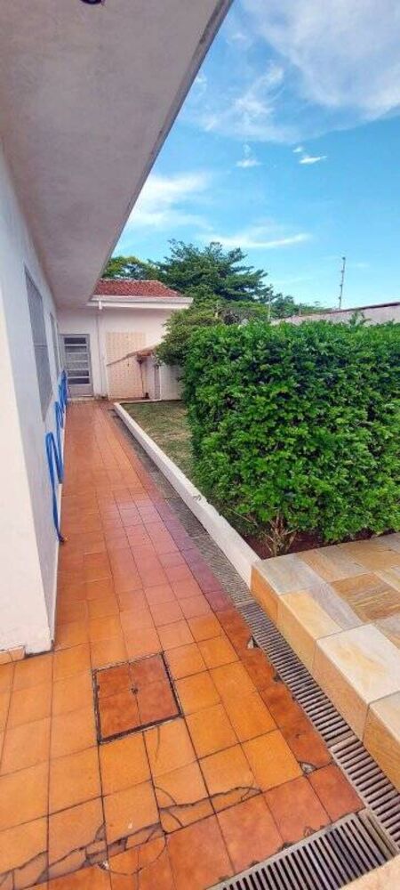 Casa à venda com 3 quartos, 315m² - Foto 5