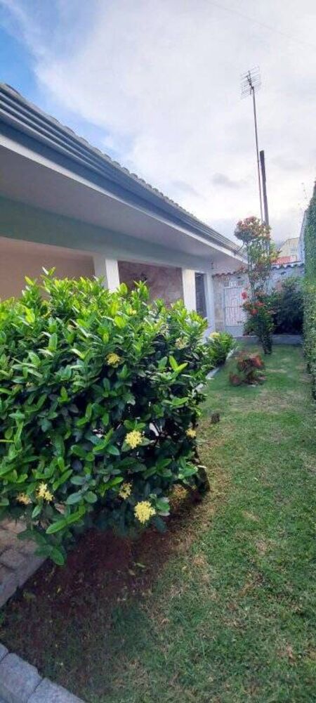 Casa à venda com 3 quartos, 315m² - Foto 3