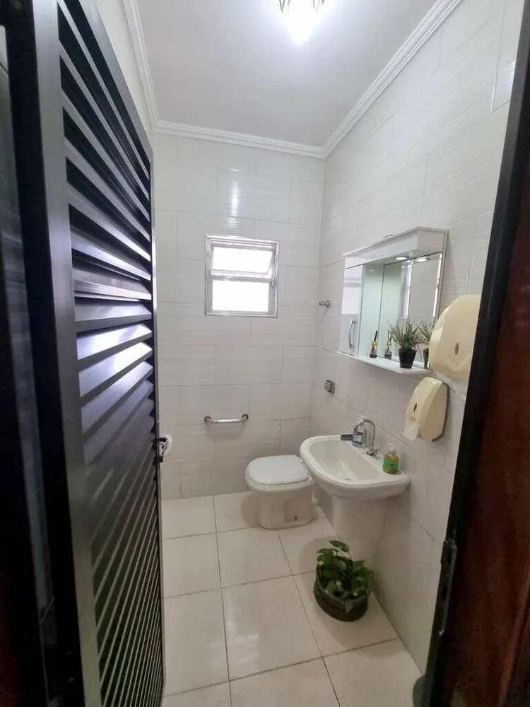 Casa, 3 quartos, 210 m² - Foto 1