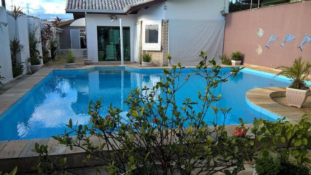 Casa, 3 quartos, 261 m² - Foto 1